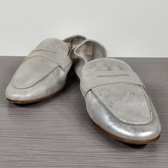 Vince Camuto Macinda Penny Loafer, Silver Leather, Womens Size 7 M / 37.5 - Picture 4 of 11